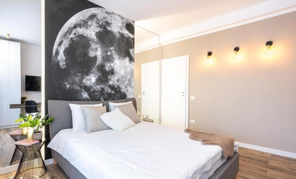 Majestic Apartament With View In Magheru Bucureşti Exterior foto