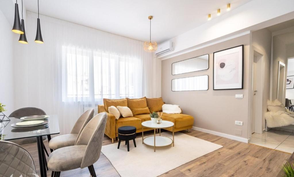 Majestic Apartament With View In Magheru Bucureşti Exterior foto