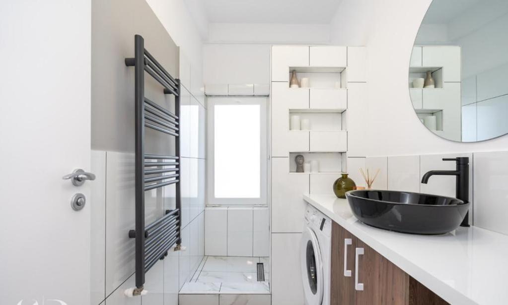 Majestic Apartament With View In Magheru Bucureşti Exterior foto